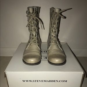 STEVE MADDEN COMBAT BOOTS